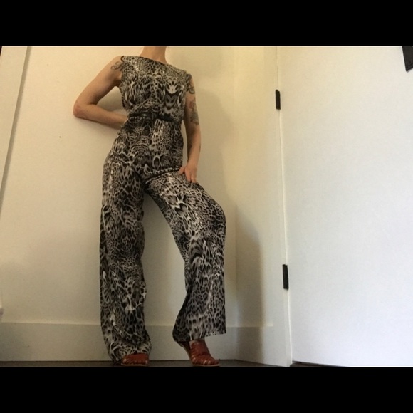 Forever 21 Leopard Print Jumpsuit - Picture 5 of 14